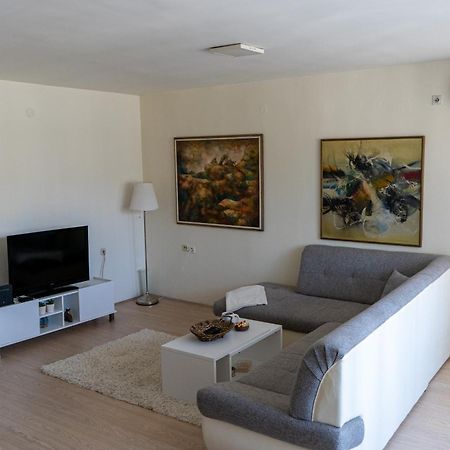 Apartment In City Center Of Skopje Exterior photo