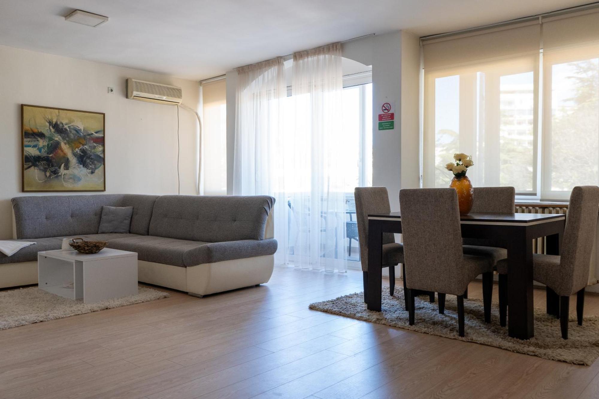 Apartment In City Center Of Skopje Exterior photo
